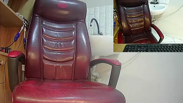 Snapshot of hardbigcock16 chatting on 01.25.25 hardbigcock16 online show from 01.25.25