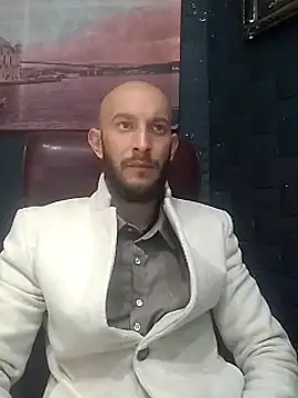 Snapshot of hardbigcock16 chatting on 01.15.26 hardbigcock16 online show from 01.15.26