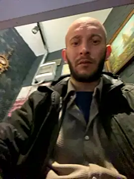 Snapshot of hardbigcock16 chatting on 02.13.26 hardbigcock16 online show from 02.13.26