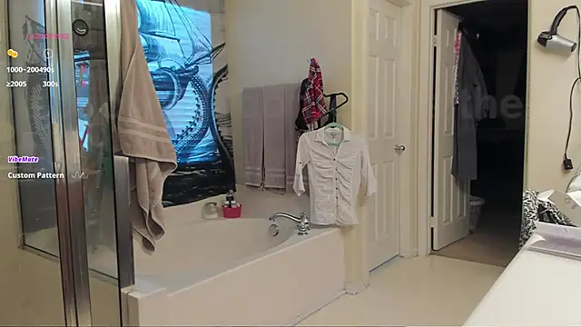 Peaches N Kreme online show from 02.15.25