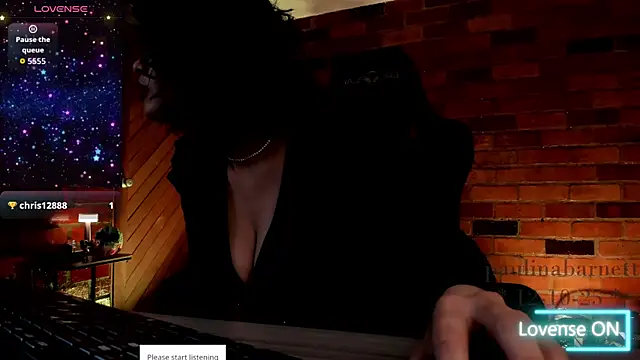 paulinabarnett- online show from 10.12.25