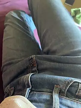 Snapshot of couple_horne chatting on 03.08.25 couple horne online show from 03.08.25