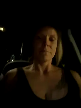 hotNReady6969 online show from 10.25.25