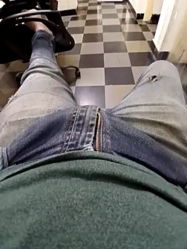 Snapshot of Long_Laster chatting on 02.24.25 Long Laster online show from 02.24.25