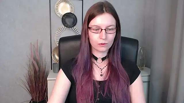 emmaxDelight online show from 12.09.24