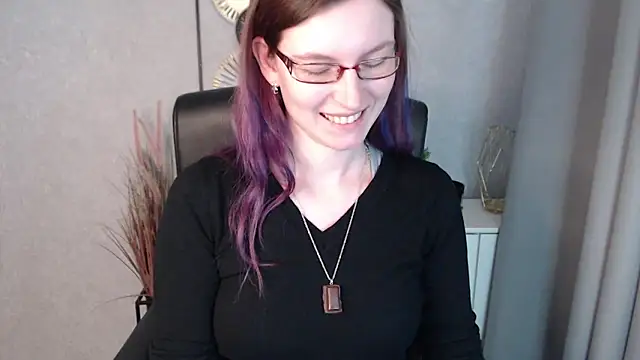 emmaxDelight online show from 01.07.25