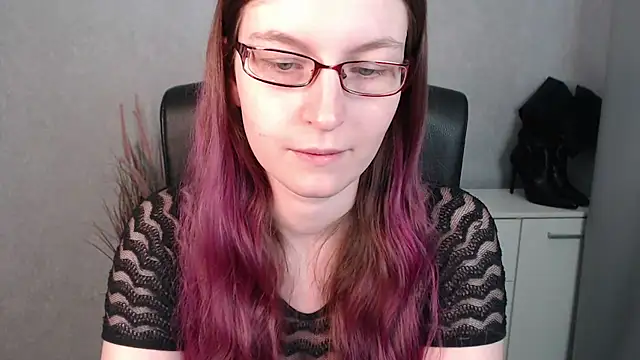 emmaxDelight online show from 02.13.25