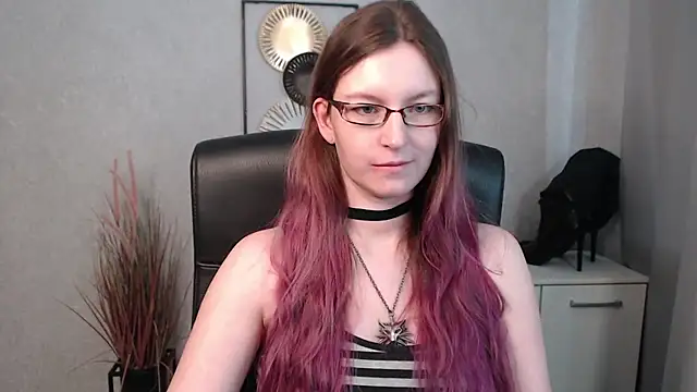 emmaxDelight online show from 03.22.25