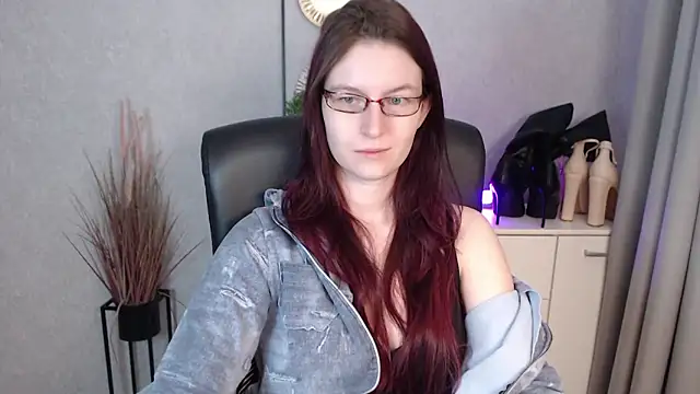 Snapshot of emmaxDelight chatting on 01.13.26 emmaxDelight online show from 01.13.26