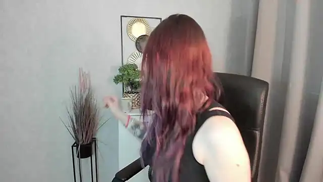 Snapshot of emmaxDelight chatting on 03.24.26 emmaxDelight online show from 03.24.26