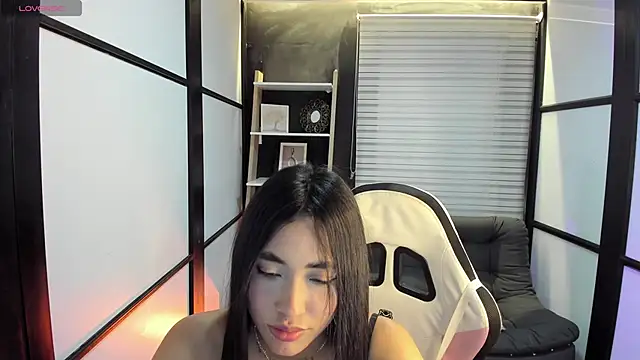 Snapshot of lilithTeen1_ chatting on 01.21.25 lilithTeen1 online show from 01.21.25