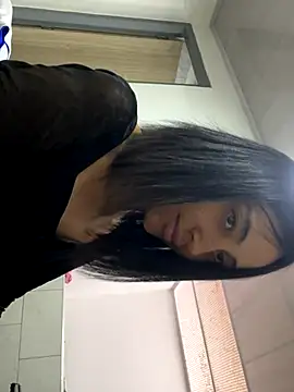 Snapshot of lilithTeen1_ chatting on 11.22.25 lilithTeen1 online show from 11.22.25