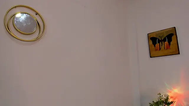 Snapshot of lilithTeen1_ chatting on 11.29.25 lilithTeen1 online show from 11.29.25