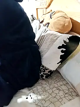 jijijoudia online show from 01.18.25