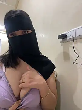 jijijoudia online show from 10.29.25