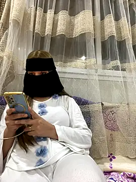 jijijoudia online show from 12.04.25