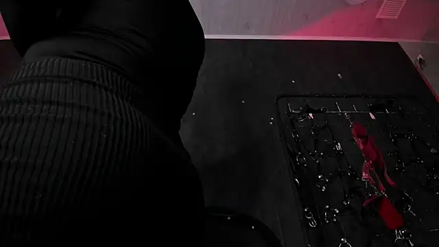 Carolina Arias online show from 10.10.25