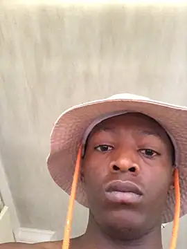 Snapshot of thekidrose chatting on 11.23.25 thekidrose online show from 11.23.25