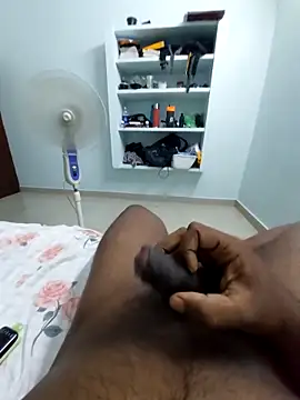 Snapshot of mallu_bbc chatting on 10.05.25 mallu bbc online show from 10.05.25