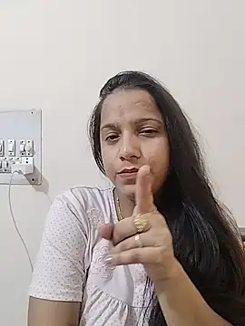 Snapshot of Simran-Kaur143 chatting on 07.20.26 Simran-Kaur143 online show from 07.20.26