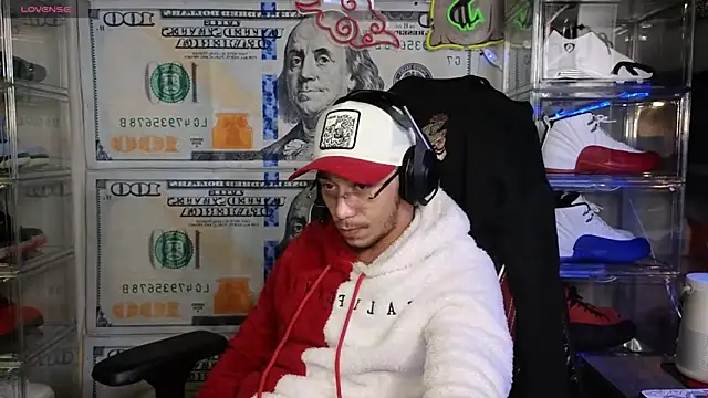 MoeLovesBearss online show from 01.29.25