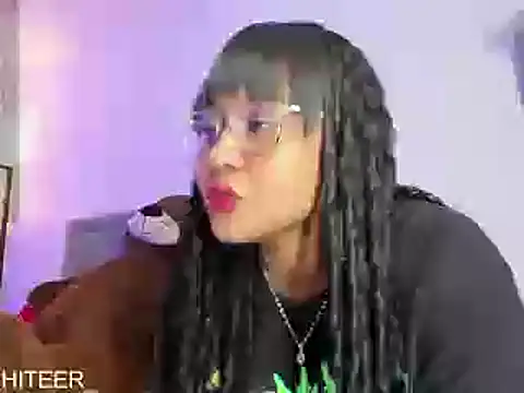 Snapshot of juphiteer chatting on 01.13.25 juphiteer online show from 01.13.25