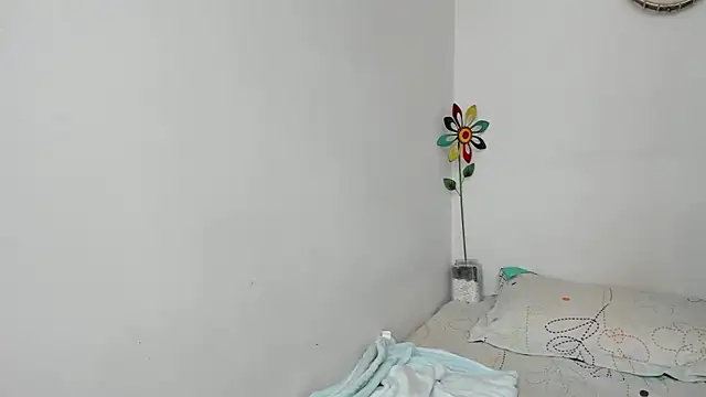 Snapshot of electra_hunt chatting on 12.08.24 electra hunt online show from 12.08.24