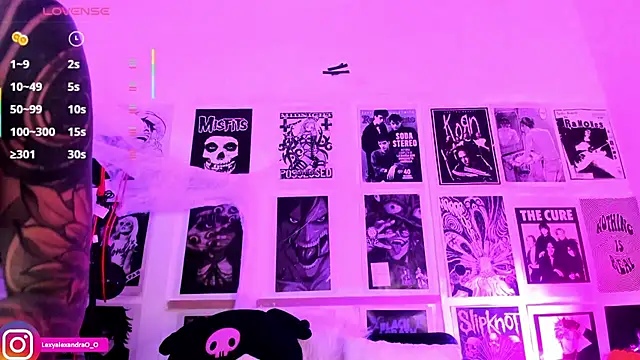 Snapshot of Lexyjoycce chatting on 10.28.25 Lexyjoycce online show from 10.28.25