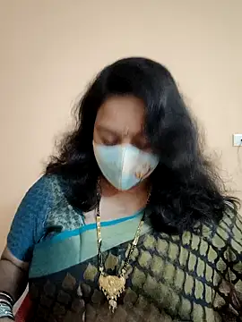 neelu-hoty online show from 12.31.24