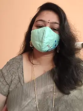 neelu-hoty online show from 03.10.25