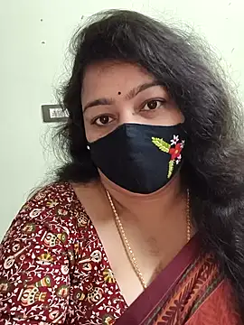 neelu-hoty online show from 11.02.25