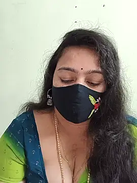 neelu-hoty online show from 11.11.25