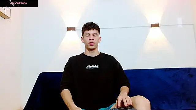 Snapshot of jeff_ross chatting on 11.18.25 jeff ross online show from 11.18.25