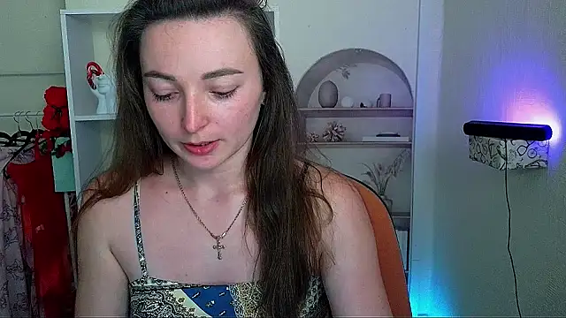 Snapshot of _Barbie_Kiss_ chatting on 06.17.26 Barbie Kiss online show from 06.17.26