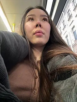 Snapshot of Asian_Asami chatting on 02.05.25 Asian Asami online show from 02.05.25