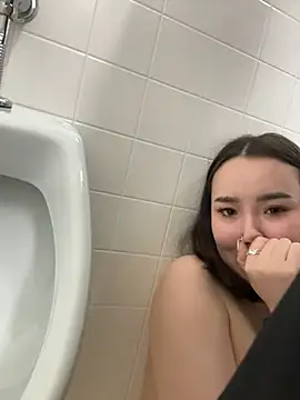 Asian Asami online show from 04.30.26