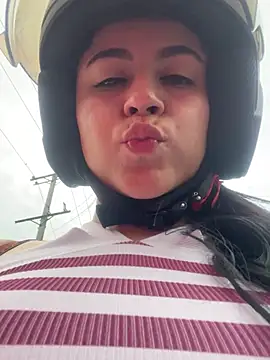 CoralineKam1 online show from 01.27.25