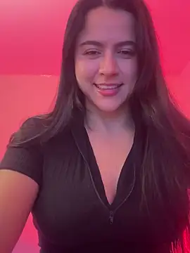 CoralineKam1 online show from 02.28.25