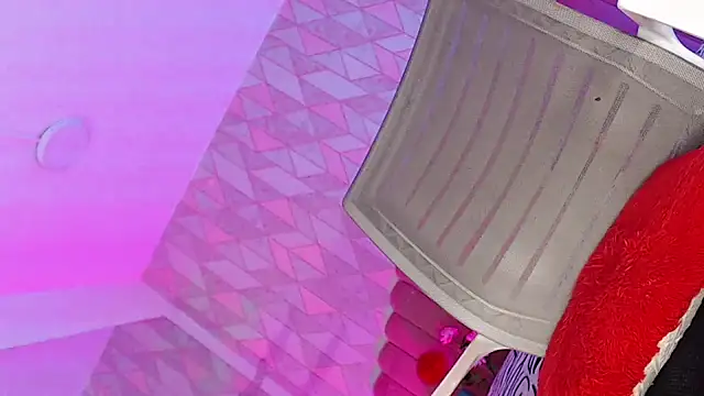 Snapshot of angelyy_02 chatting on 01.26.25 angelyy 02 online show from 01.26.25