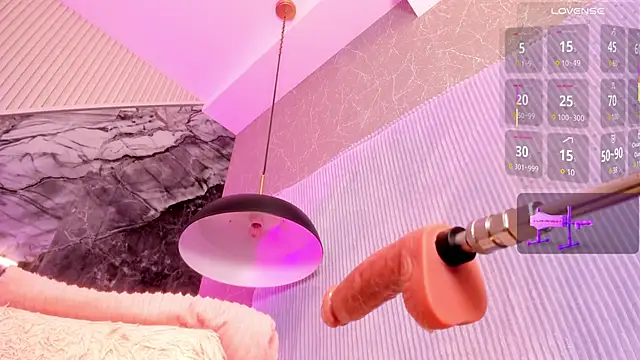 Snapshot of lennacooper chatting on 03.21.25 lennacooper online show from 03.21.25