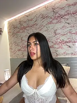 Snapshot of _Danaa chatting on 09.30.25  Danaa online show from 09.30.25