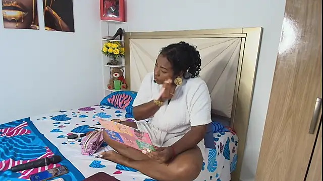 alanavega11 online show from 12.11.24