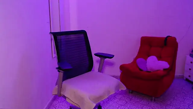 Snapshot of VenussTits97 chatting on 02.20.26 VenussTits97 online show from 02.20.26