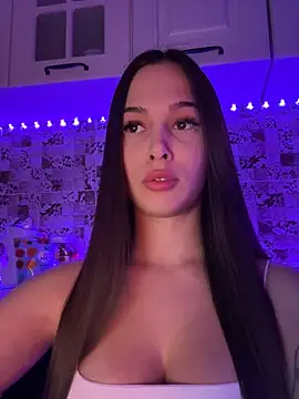 EricaWalls online show from 01.18.25