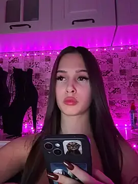 EricaWalls online show from 02.15.25