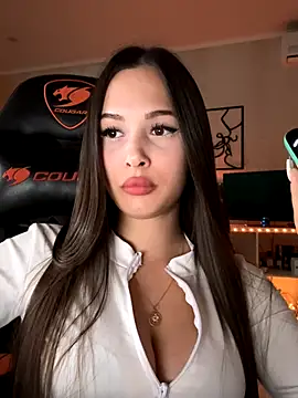 EricaWalls online show from 09.10.25