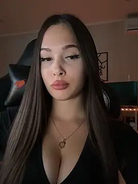 EricaWalls online show from 09.11.25