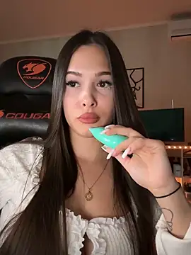 EricaWalls online show from 09.16.25