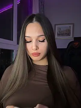 EricaWalls online show from 11.28.25