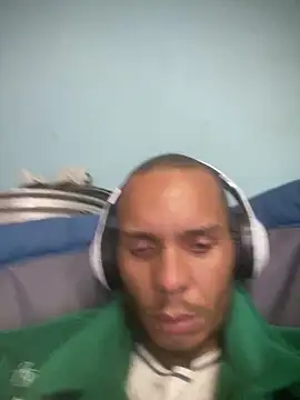 littybrowela12 online show from 12.14.25